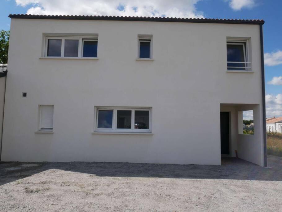 Studio Lumineux Avec Terrasse La Roche-sur-Yon Buitenkant foto