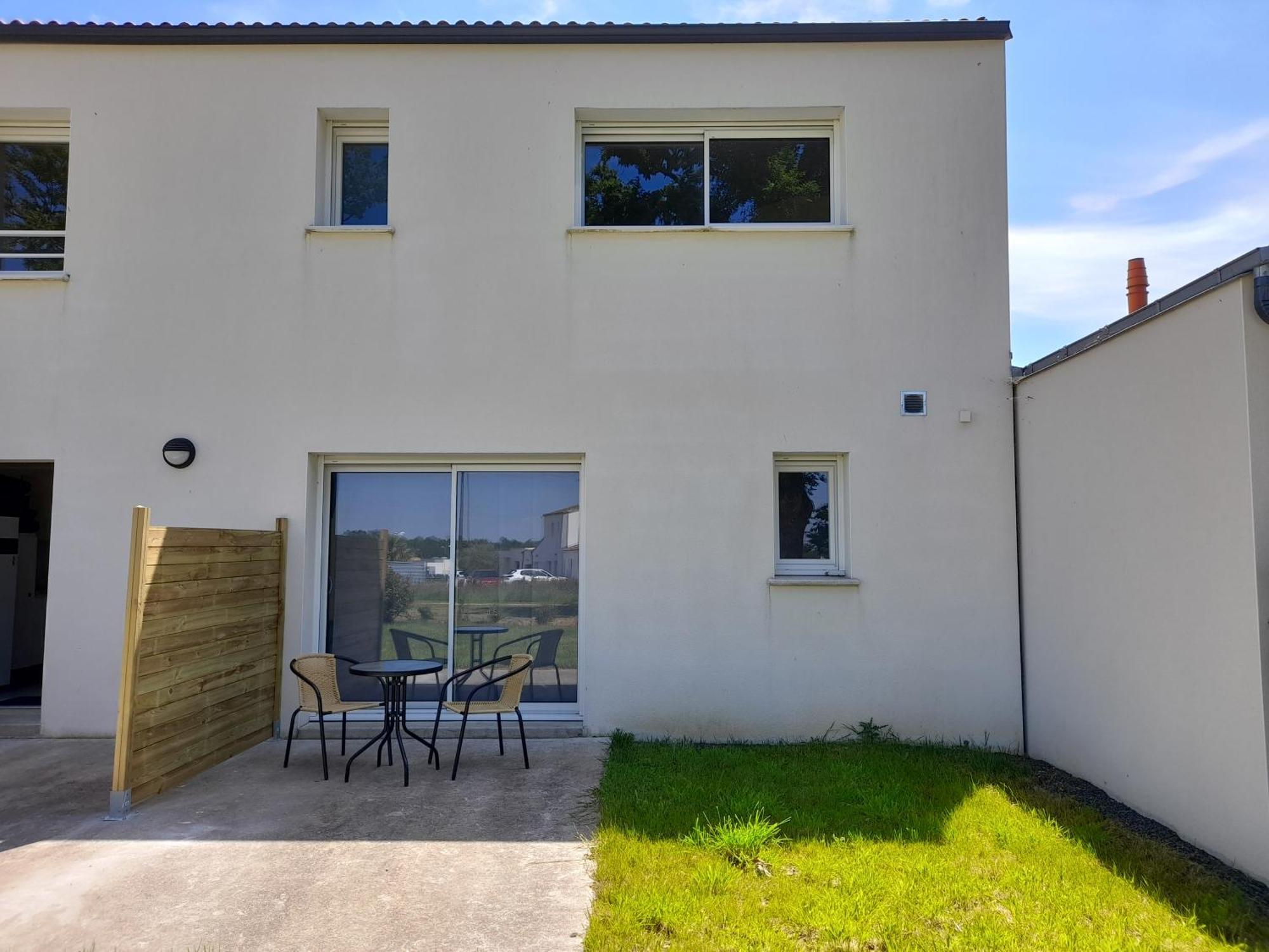 Studio Lumineux Avec Terrasse La Roche-sur-Yon Buitenkant foto