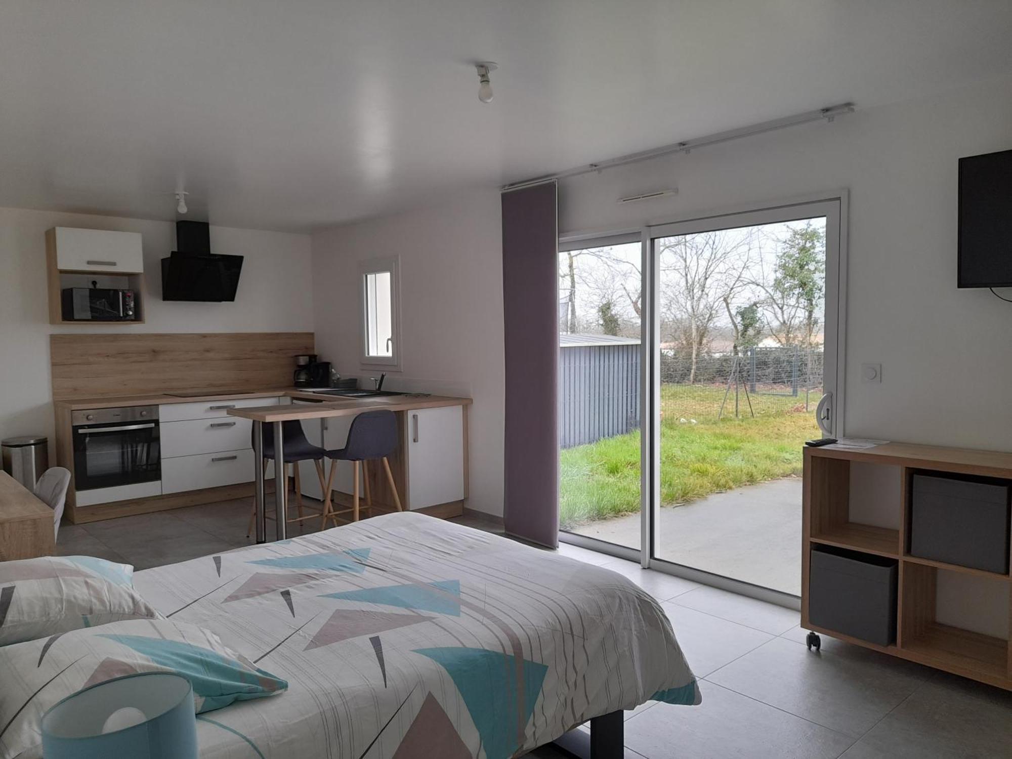 Studio Lumineux Avec Terrasse La Roche-sur-Yon Buitenkant foto